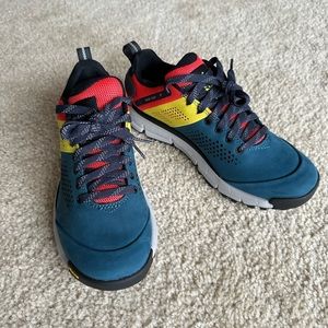 Danner 2650 hiking sneakers 7.5